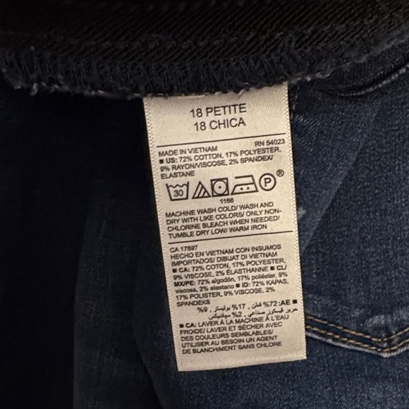 Old Navy Rockstar Mid Rise Distressed Skinny Pull On Jegging Blue Jean 18 Petite - Picture 3 of 7